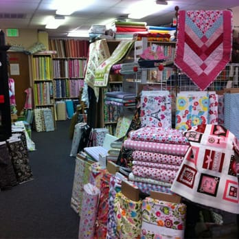 Clover Patch Quilt Shop - Fabric Stores Near Me - Santa Clara, Utah