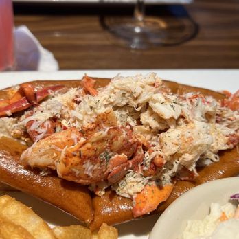 Sakonnet River Grille - Lobster roll - New American Near Me - Tiverton, Rhode Island Sakonnet River Grille - Lobster roll - New American Near Me - Tiverton, Rhode Island