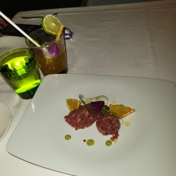 Orchids - Hawaiian yellow fin ahi tartare - Breakfast & Brunch Near Me - Honolulu, Hawaii
