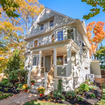 Amy Weitzman - Commonwealth Standard Realty - Real Estate Agents Near Me Amy Weitzman - Commonwealth Standard Realty - Real Estate Agents Near Me