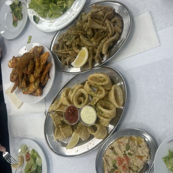 Le Canal - Seafood Near Me - Pierrefonds, Quebec Le Canal - Seafood Near Me - Pierrefonds, Quebec