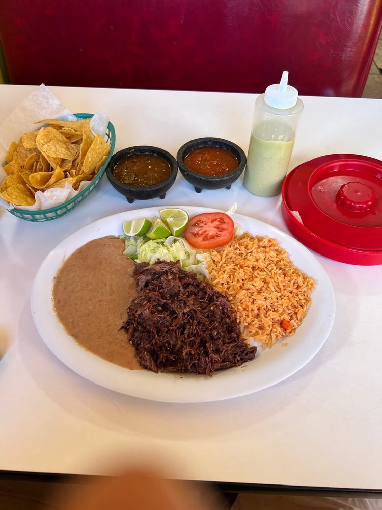 Estrella Restaurant — Mexican restaurant in Center