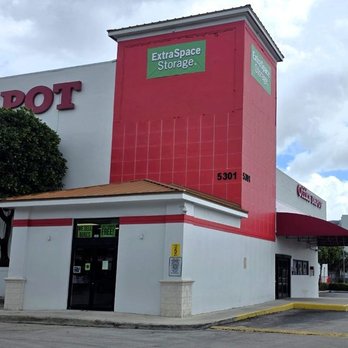 Extra Space Storage - Beauty Image - Self Storage Near Me - Hialeah, Florida Extra Space Storage - Beauty Image - Self Storage Near Me - Hialeah, Florida