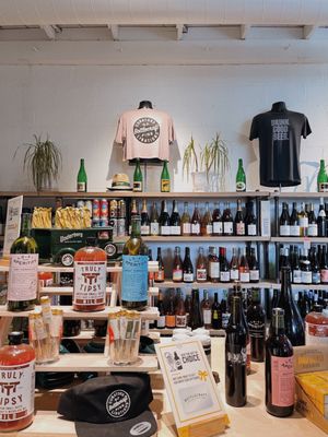 Shoots Fish & Beer by null