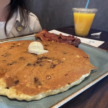First Watch - Pancakes with chocolate chip - Breakfast & Brunch Near Me - Richmond, Virginia First Watch - Pancakes with chocolate chip - Breakfast & Brunch Near Me - Richmond, Virginia