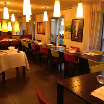 Le 3 Melarance - sala del ristorante - Wine Bars Near Me - Milan, Michigan Le 3 Melarance - sala del ristorante - Wine Bars Near Me - Milan, Michigan