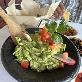 Carlitos Cafe Y Cantina - Guacamole - Mexican Near Me - Santa Barbara, California