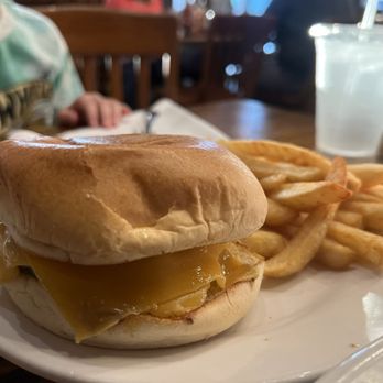 Camp Ticonderoga - Kid Burger - American Near Me - Troy, Michigan