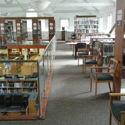 Bracken Memorial Library - Lots of room