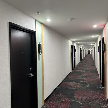 Voco By IHG - Hallways - Hotels Near Me - Flagstaff, Arizona