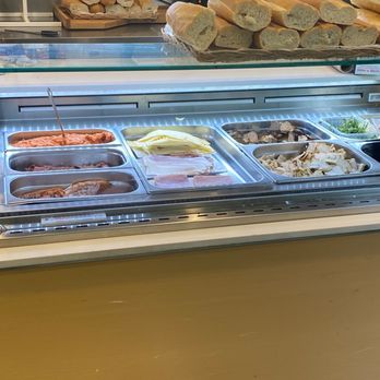 De Pistolei - Very fresh meats and various toppings - Sandwiches Near Me - Brussels, BRU