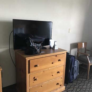 Baymont by Wyndham St. Ignace Lakefront - Hotels Near Me - Saint Ignace, Michigan