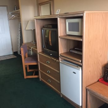 The Waves Hotel - Room 226 - Hotels Near Me - Newport, Oregon The Waves Hotel - Room 226 - Hotels Near Me - Newport, Oregon