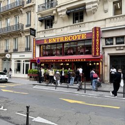 Exterior outside entrance of L’Entrecôte de Paris - Paris, 75 Exterior outside entrance of L’Entrecôte de Paris - Paris, 75