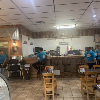 Triple G Cafe - Interior - Breakfast & Brunch Near Me - Tolar, Texas Triple G Cafe - Interior - Breakfast & Brunch Near Me - Tolar, Texas