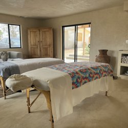 Your Aura Oasis - Couples massage (mobile)