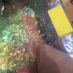 New York Nails & Amelia Island Salon - It is my favorite place, for my feet.
