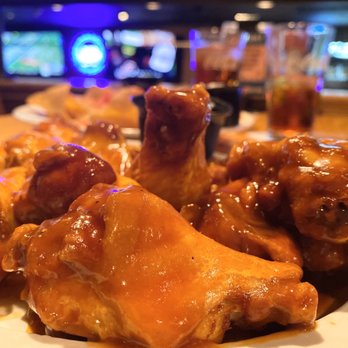 Four Corners - Hot Wings - Sports Bars Near Me - Chapel Hill, North Carolina