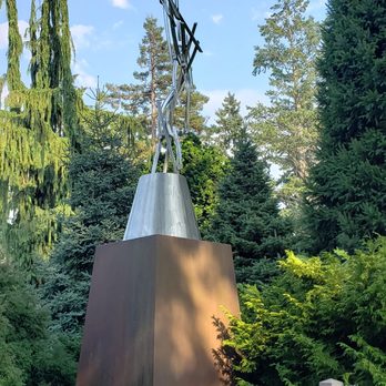 Evergreen Arboretum and Gardens - Amazing sculpture - Venues & Event Spaces Near Me - Everett, Washington