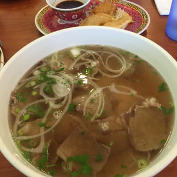 Pho Cali - Large brisket pho noodle soup - Vietnamese Near Me - West Valley City, Utah