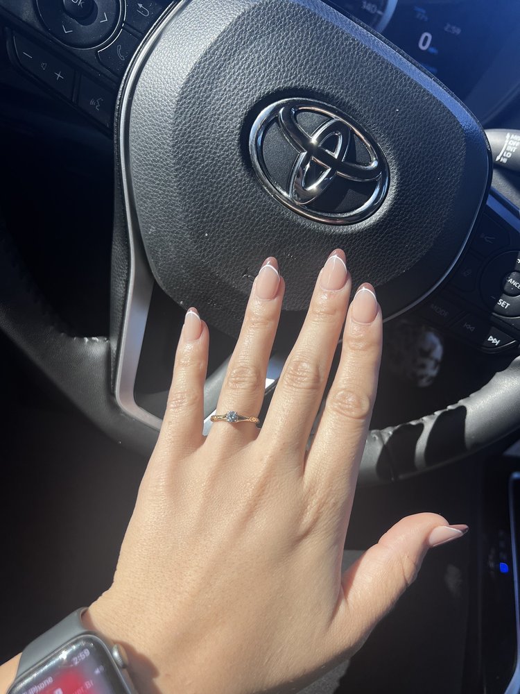 Rehab For Nails Logo