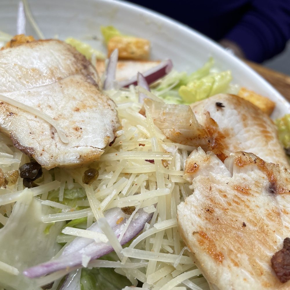 Redhook Brewlab - Caesar salad with chicken - Breweries Near Me - Seattle, Washington Redhook Brewlab - Caesar salad with chicken - Breweries Near Me - Seattle, Washington
