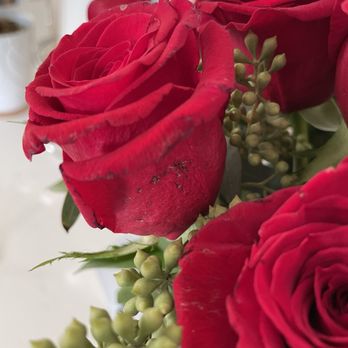 Send Smiles - Burn marks - Florists Near Me - Chantilly, Virginia