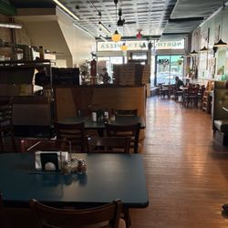 Northeast Pizza - Inside