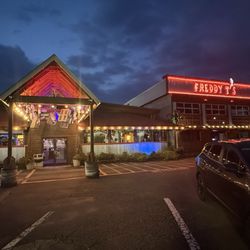 Freddy T's Restaurant & Beach Club