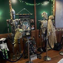 Fennellys' Irish Pub - More Unique Star Wars Theme