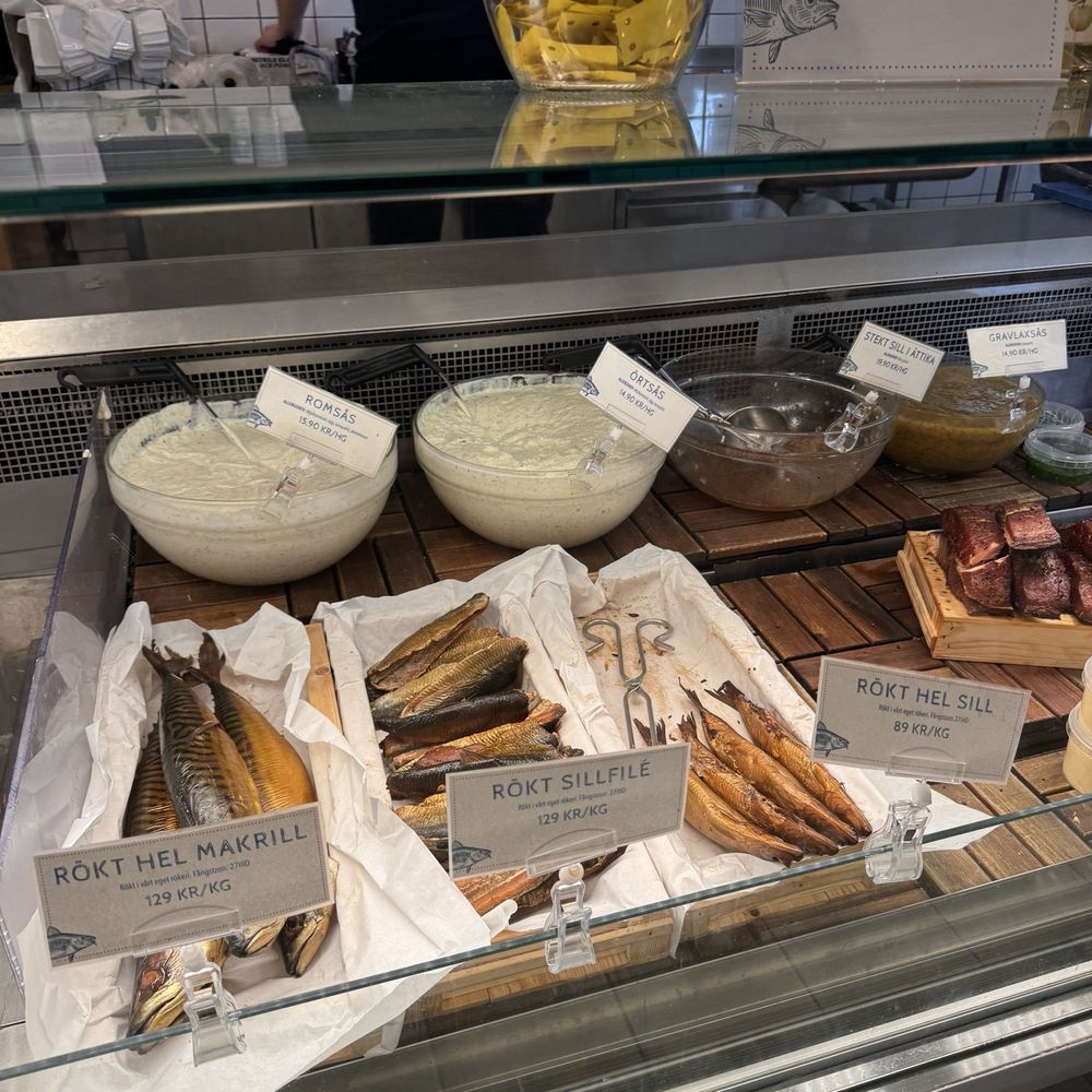Skillinge Hamnkrog - Smoked herring and mackerel - French Near Me - Skillinge, M Skillinge Hamnkrog - Smoked herring and mackerel - French Near Me - Skillinge, M