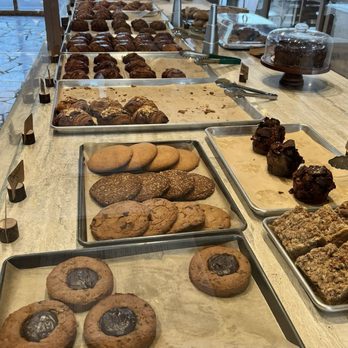Eller Bakery - Pastries - Bakeries Near Me - Costa Mesa, California