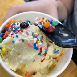 Sweet Treats Ice Cream & Pastry's - Double scoop vanilla with sprinkles