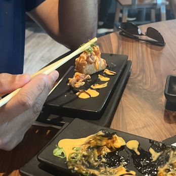 Kan Sushi - Fried poke - Sushi Bars Near Me - Honolulu, Hawaii Kan Sushi - Fried poke - Sushi Bars Near Me - Honolulu, Hawaii