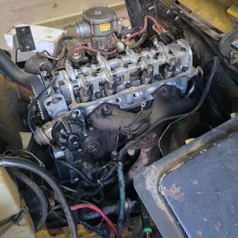 J&K Lift Service - Head job on a yale forklift - Farm Equipment Repair Near Me J&K Lift Service - Head job on a yale forklift - Farm Equipment Repair Near Me