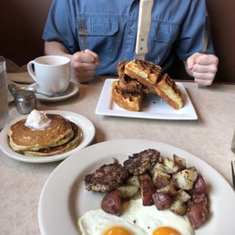 Farmers breakfast, chicken & waffles Farmers breakfast, chicken & waffles