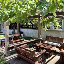 Plaisance Ranch - Tasting area
