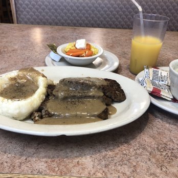 Busy Bee Snak Shop - Meatloaf and creamy broccoli soup for breakfast - Desserts Near Me - Pinellas Park, Florida Busy Bee Snak Shop - Meatloaf and creamy broccoli soup for breakfast - Desserts Near Me - Pinellas Park, Florida