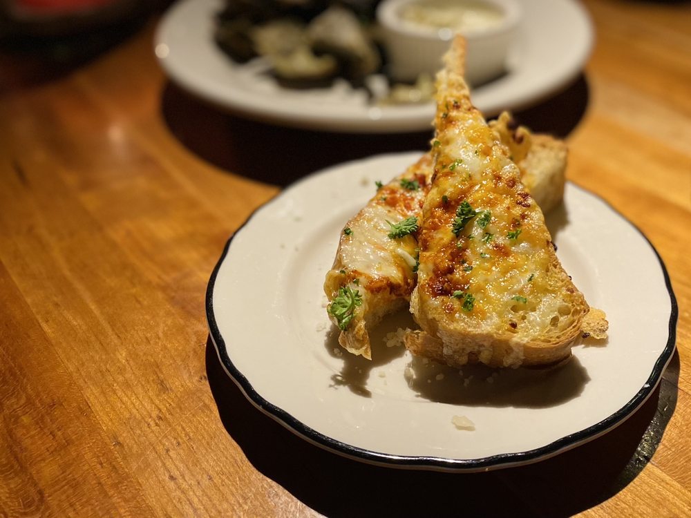 Houston's Restaurant