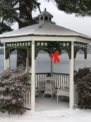 The Lake House at Ferry Point Inn by null