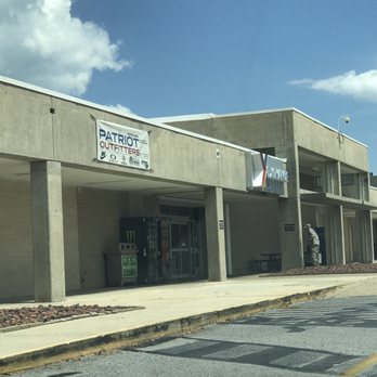 Eglin Main Exchange - They have a vendors inside selling stuff - Department Stores Near Me - Eglin Air Force Base, Florida
