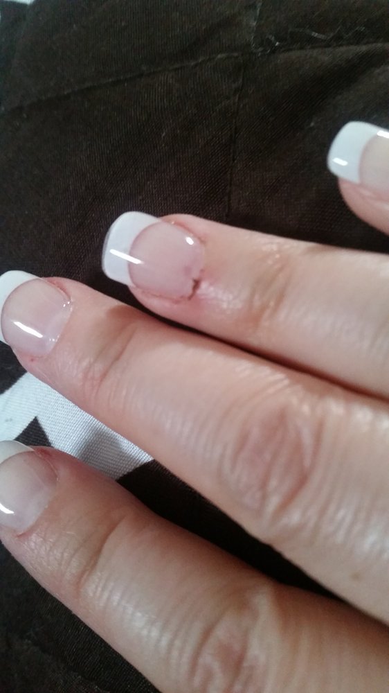 Nail plus Logo