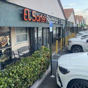 El Sarten Restaurant & Lounge - Cuban Near Me - Hialeah, Florida