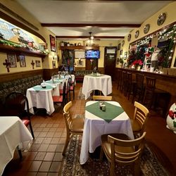 Bonner's Irish Pub - December 2024