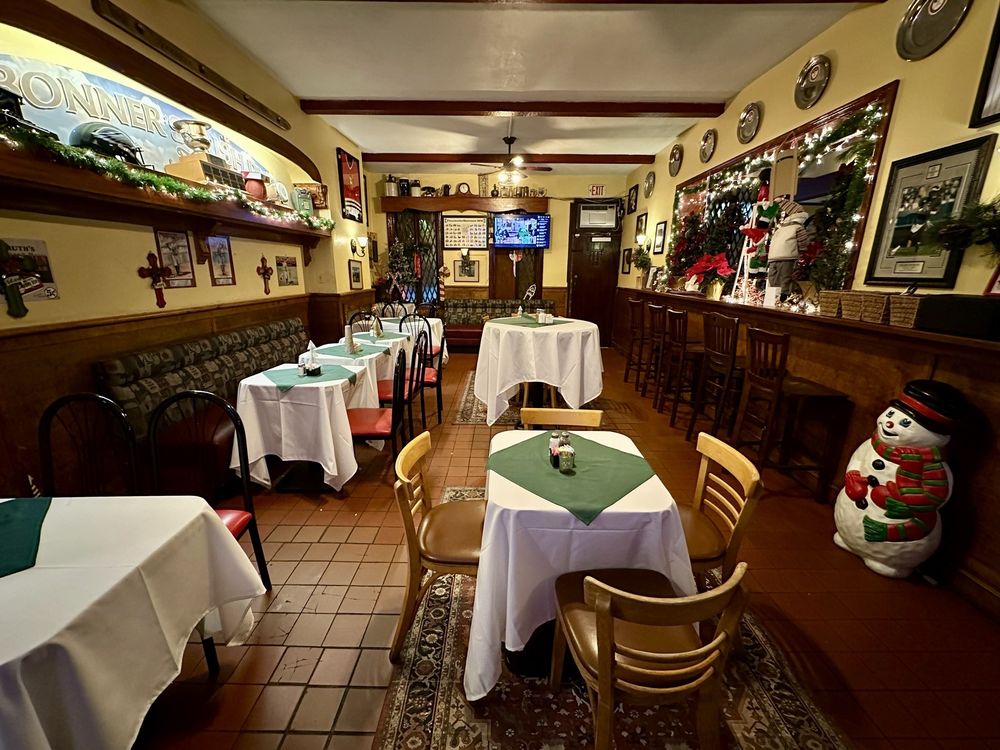 Social spots from Bonner's Irish Pub