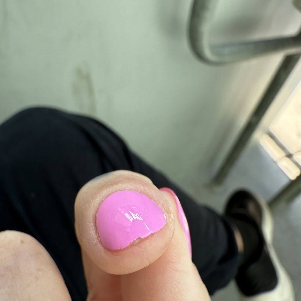La Flora Nails - Nail Salons Near Me - Studio City, California La Flora Nails - Nail Salons Near Me - Studio City, California