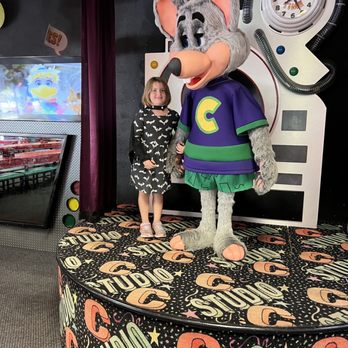 Chuck E. Cheese - Pizza Near Me - Cupertino, California