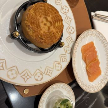 Le Café Louis Vuitton - Cafes Near Me - New York, New York Le Café Louis Vuitton - Cafes Near Me - New York, New York