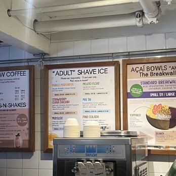 Breakwall Shave Ice - Shaved Ice Near Me - Lahaina, Hawaii
