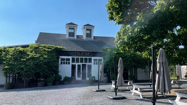 Lenz Winery by null